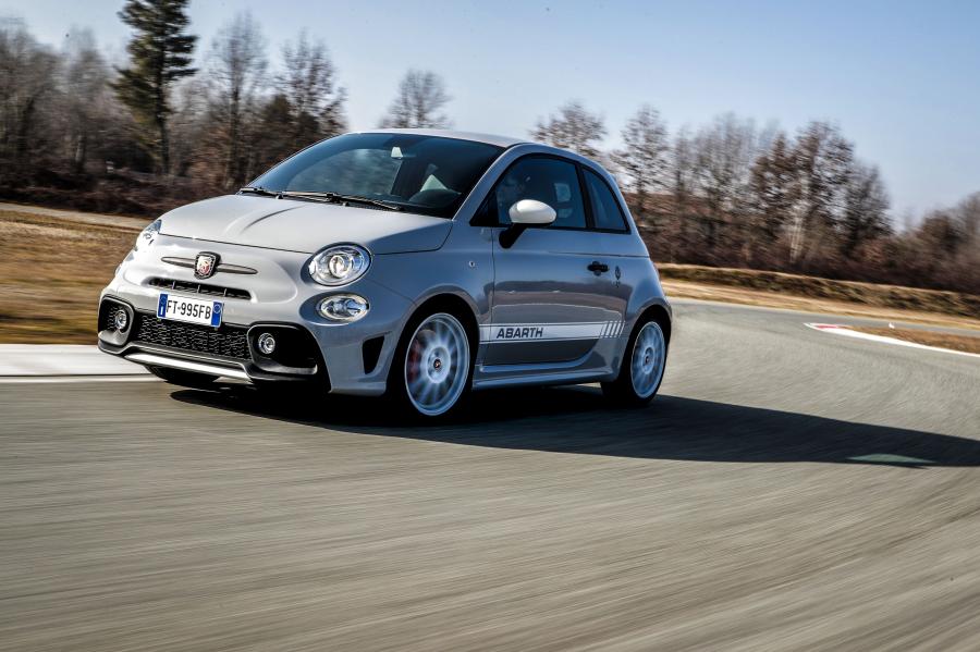  Abarth 595 esseesse (312) 2019 года  (WW) (фото 12 из 44)